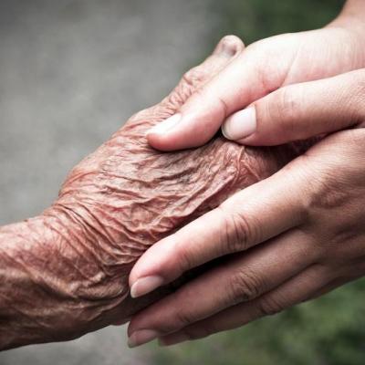 Massage main seniorbis